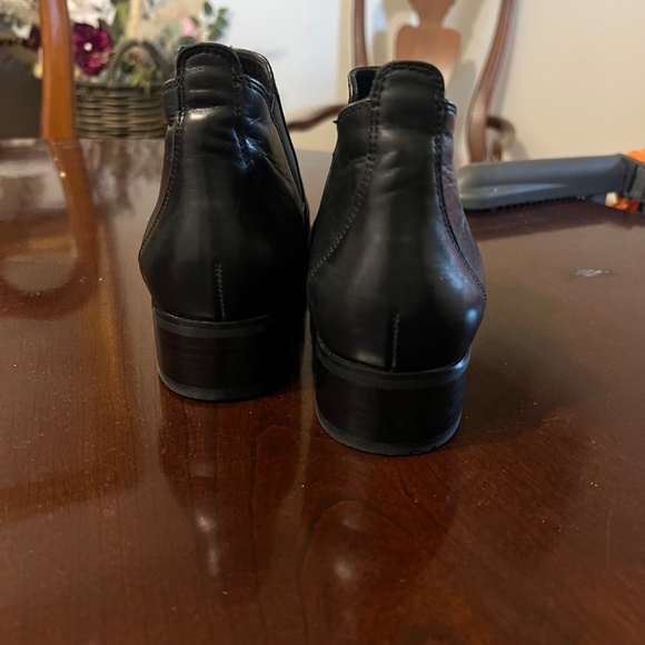 Paul Green Ava Wingtip Chelsea Booties US Size 5.5 Black Leather - Picture 3 of 7